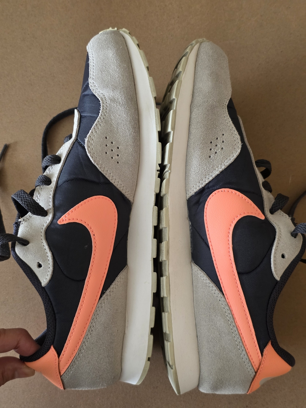 Nike MD Valiant (SG) sneakers yoga fitness '80s Heritage Style Sz 6.5 Y